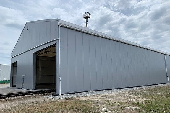 Isolierte Alu-Leichtbauhalle für DB Cargo Logistics GmbH, Außen - 1