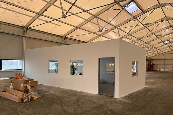 Isolierte Leichtbauhalle als Lagerhalle und Bürofläche für Bosch Thermotechnik GmbH, Innen - 1