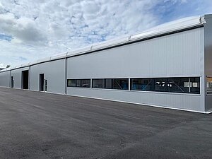 Isolierte Leichtbauhalle als Lagerhalle und Bürofläche für Bosch Thermotechnik GmbH - 1